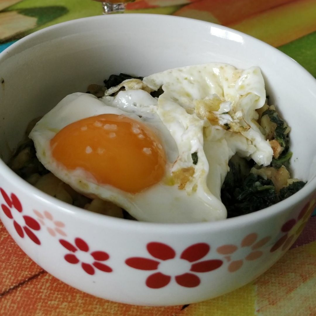 Espinacas con patatas Espinacas con patatas