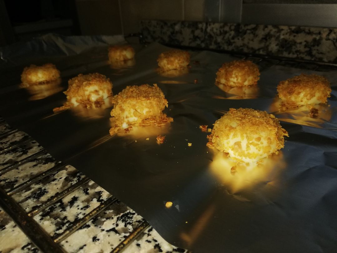 Bolitas crujientes de queso Paso 1 Bolitas crujientes de queso Paso 1