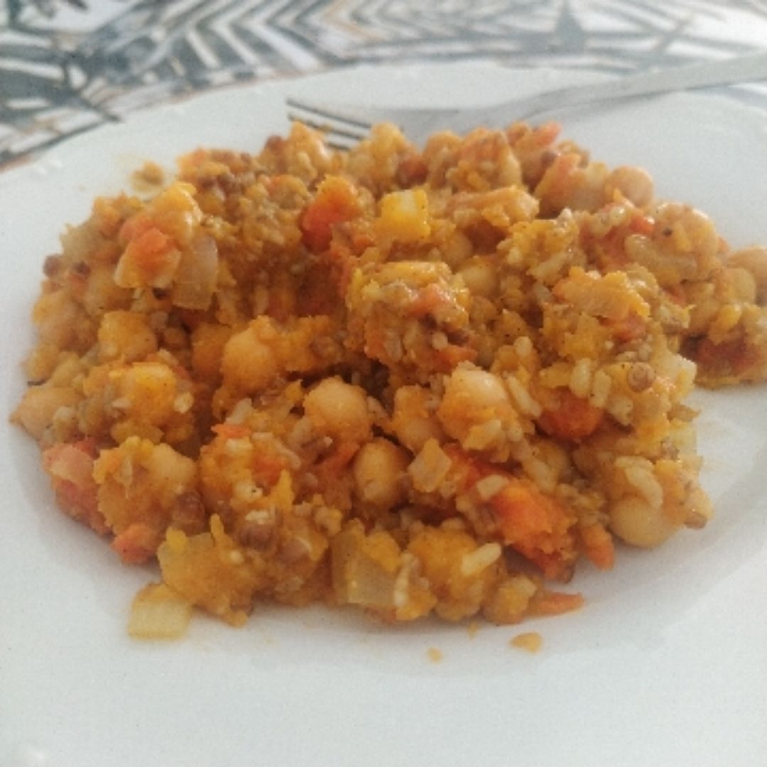 Garbanzos con calabaza, zanahoria y arroz