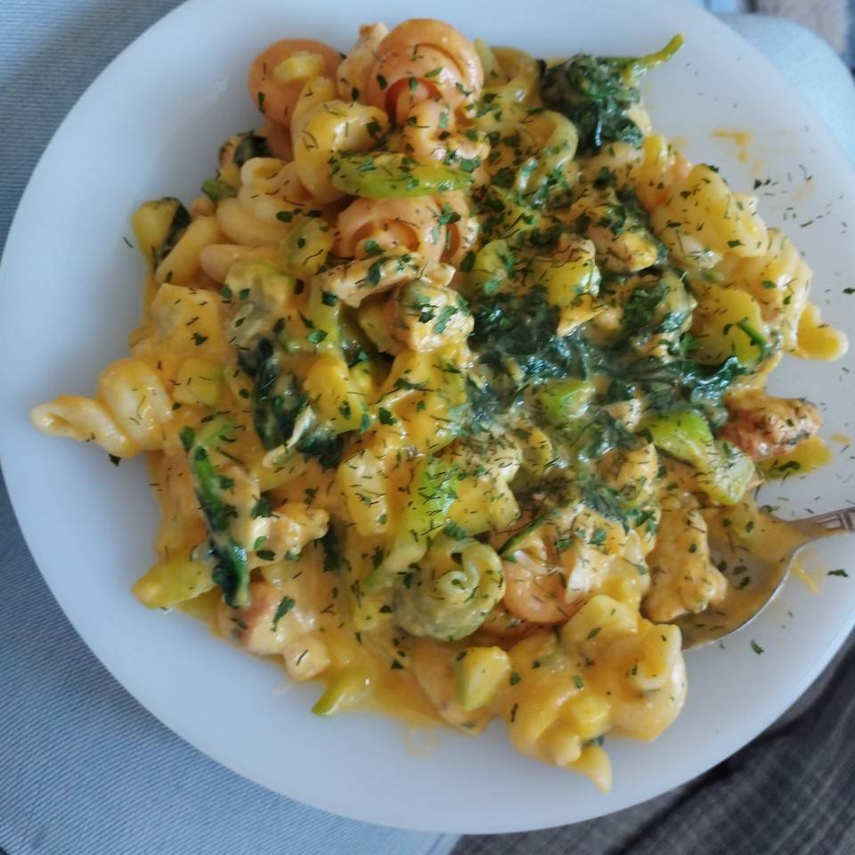 Pasta con salsa de calabaza y feta