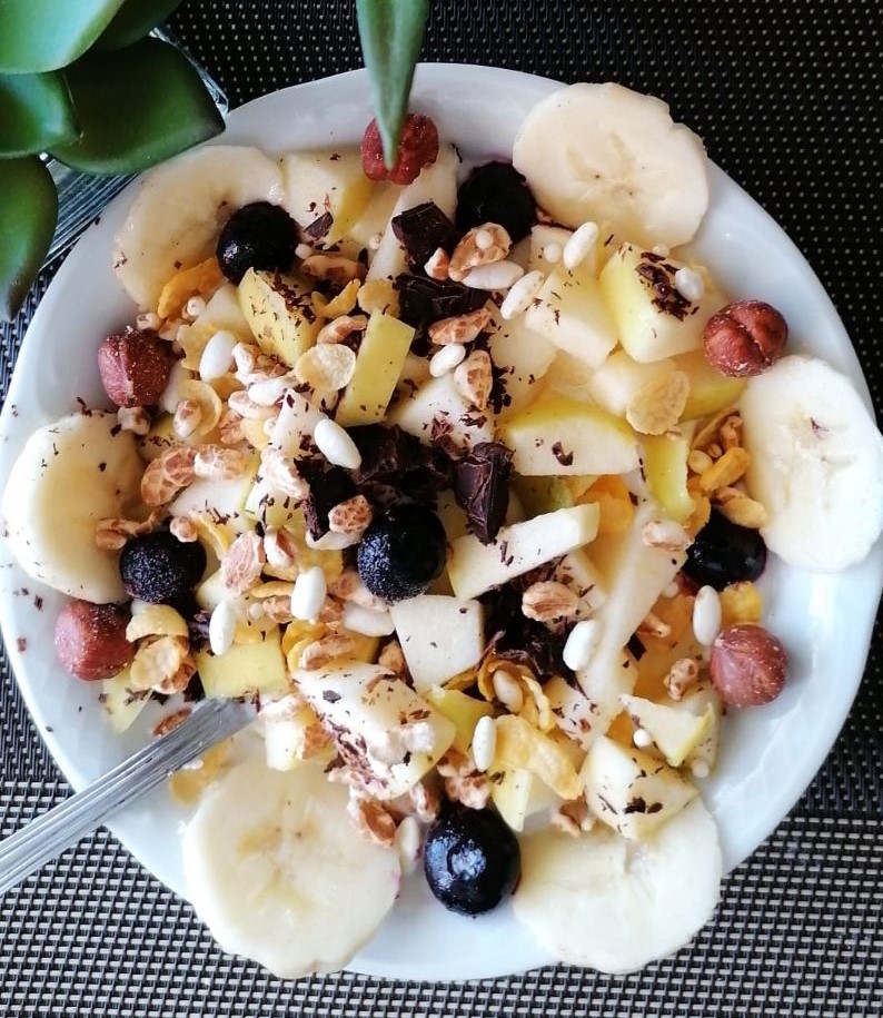 Yogur con plátano y manzana Yogur con plátano y manzana