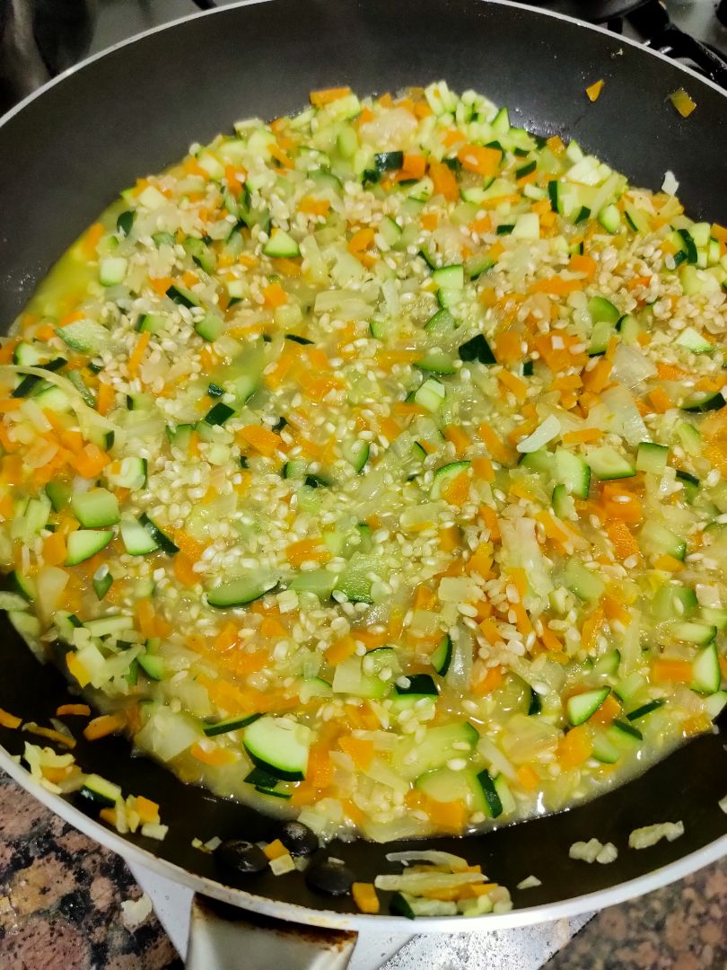 Gemistá . Pimientos rellenos de arroz integral y verduras Paso 6 Gemistá . Pimientos rellenos de arroz integral y verduras Paso 6