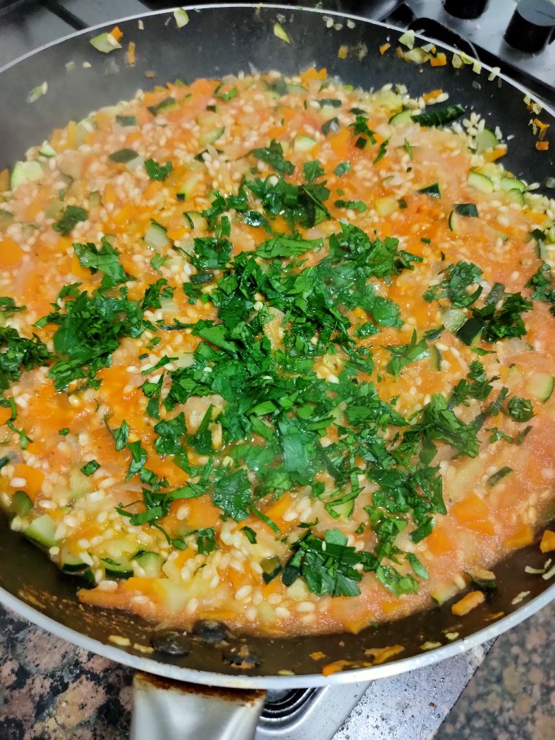 Gemistá . Pimientos rellenos de arroz integral y verduras Paso 8 Gemistá . Pimientos rellenos de arroz integral y verduras Paso 8
