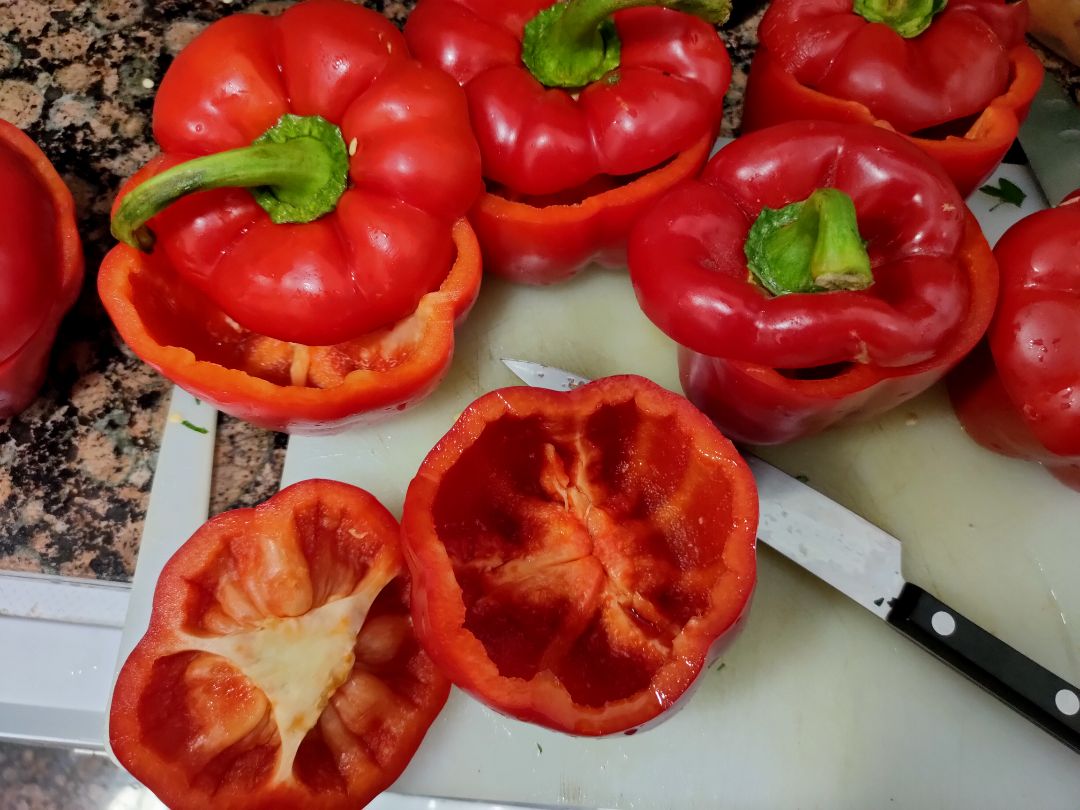 Gemistá . Pimientos rellenos de arroz integral y verduras Paso 9 Gemistá . Pimientos rellenos de arroz integral y verduras Paso 9