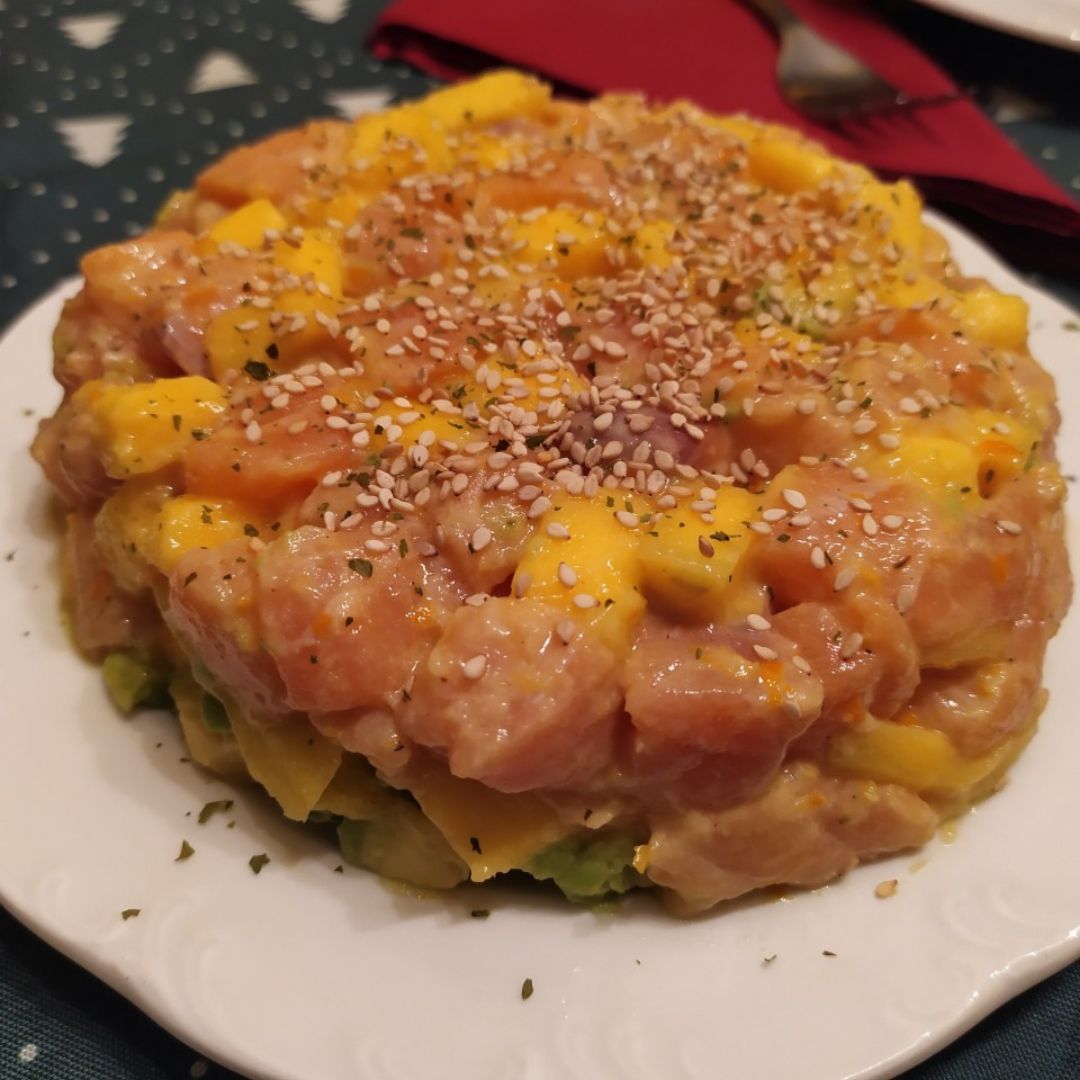 Tartar de salmón y mango Tartar de salmón y mango
