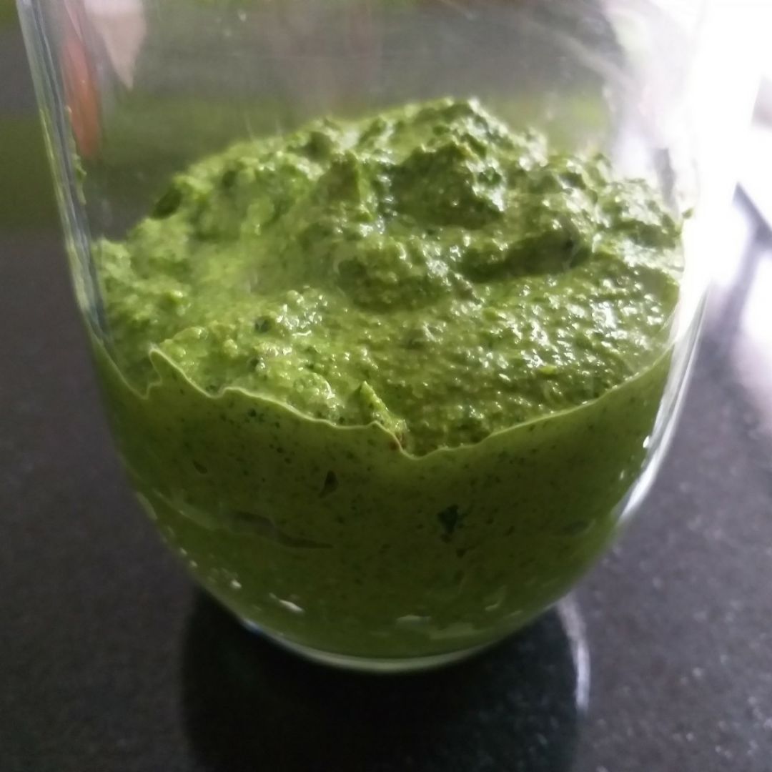 Salsa pesto de espinacas fácil🥬 Salsa pesto de espinacas fácil🥬