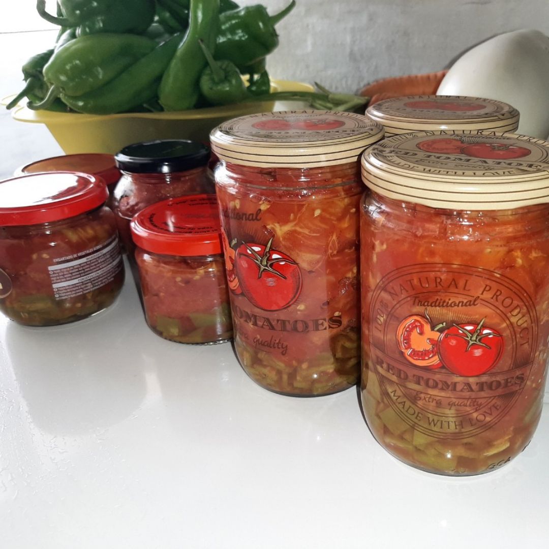 Tomates 🍅 y pimientos 🌶 envasados Tomates 🍅 y pimientos 🌶 envasados