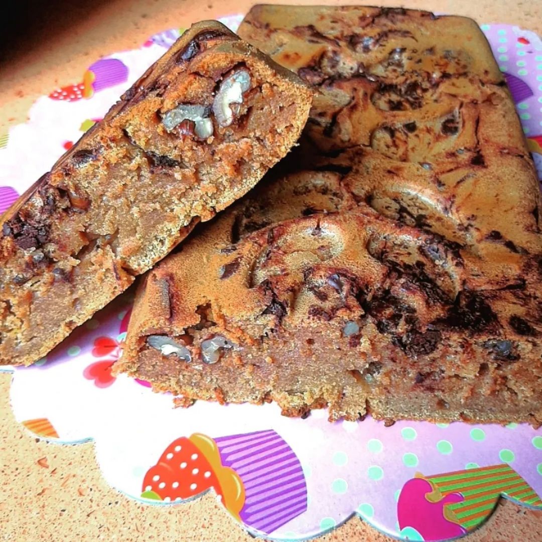Pastel de calabaza , nueces y chocolate Pastel de calabaza , nueces y chocolate