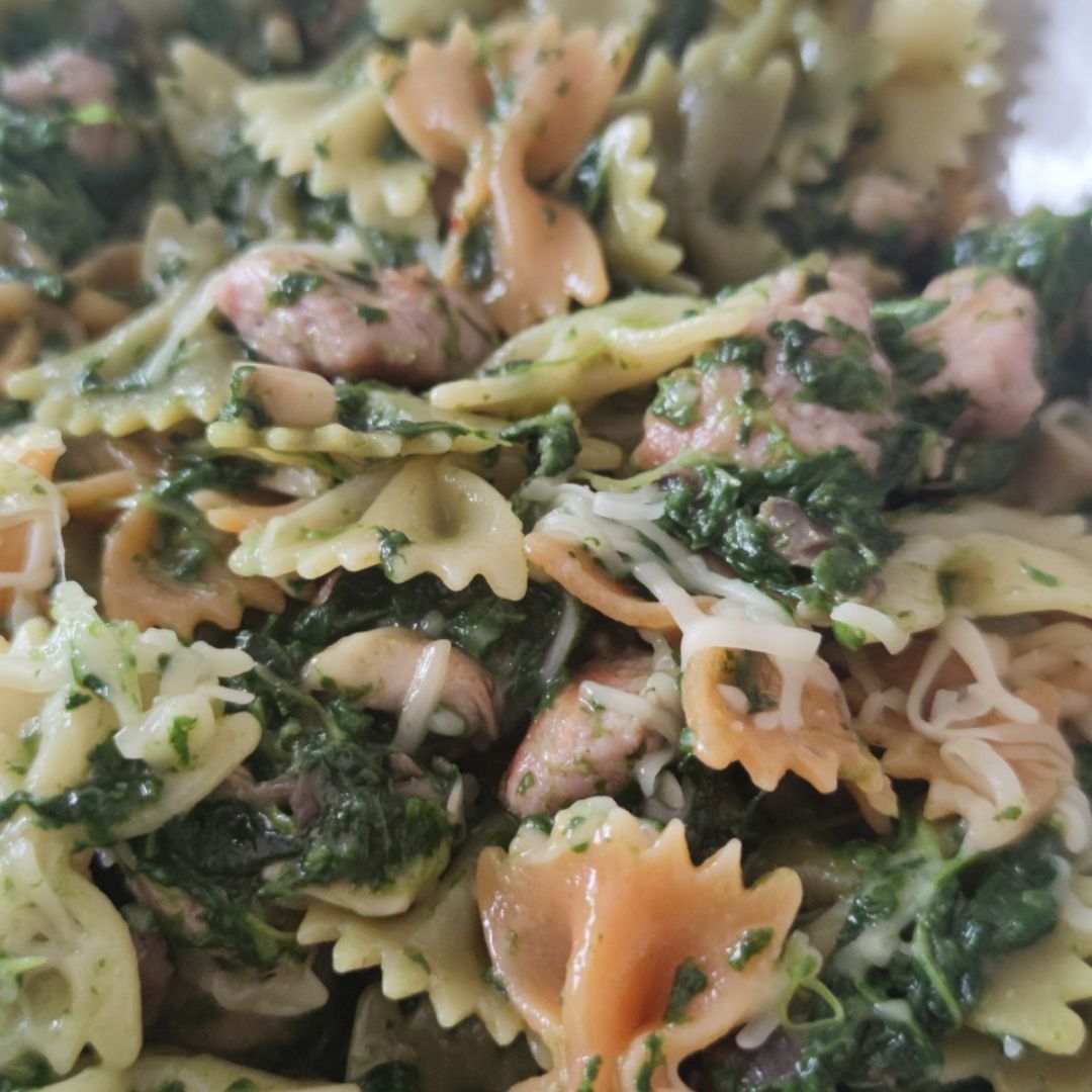 Pasta con butiffarra y espinacas 