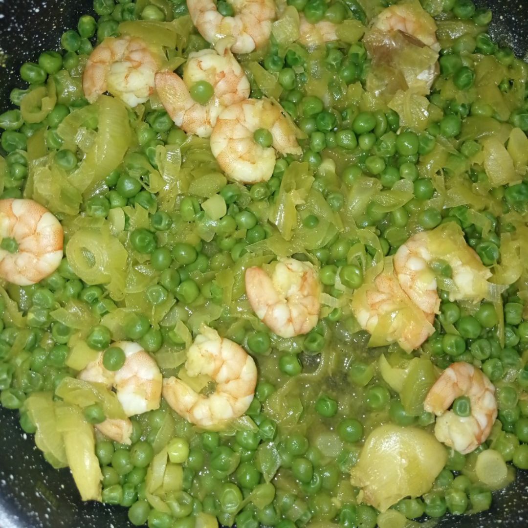 Guisantes con gambas🦐🦐 Guisantes con gambas🦐🦐