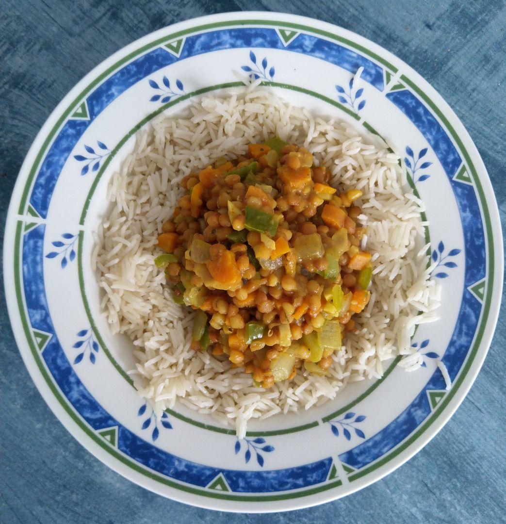 Lentejas al curry con arroz Lentejas al curry con arroz