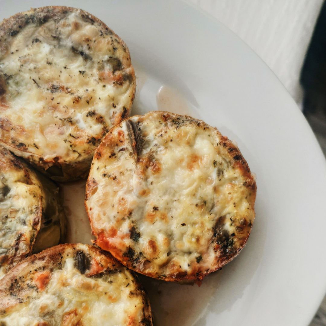 Muffins de berenjena rellenos de carne picada