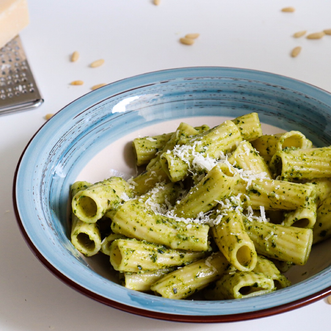 pasta con salsa pesto