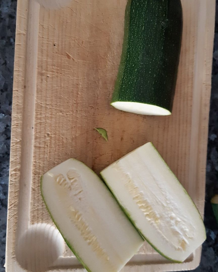 Calabacines rellenos de atún y verduritas. Paso 0 Calabacines rellenos de atún y verduritas. Paso 0
