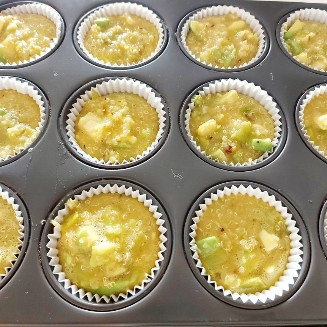 Muffins de quinoa y aguacate al horno Paso 4 Muffins de quinoa y aguacate al horno Paso 4