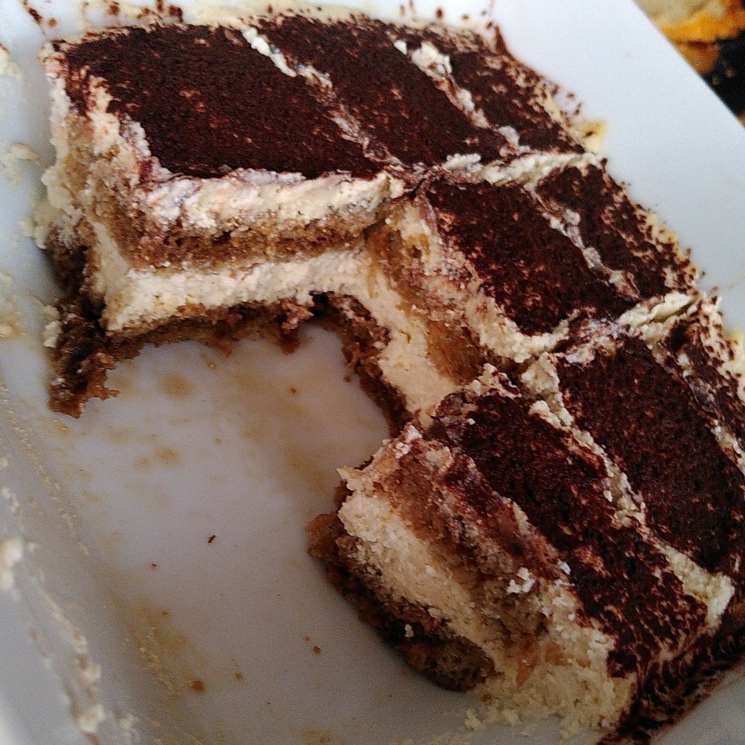 Tiramisú con no-bizcochos de pan integral!!!! Tiramisú con no-bizcochos de pan integral!!!!