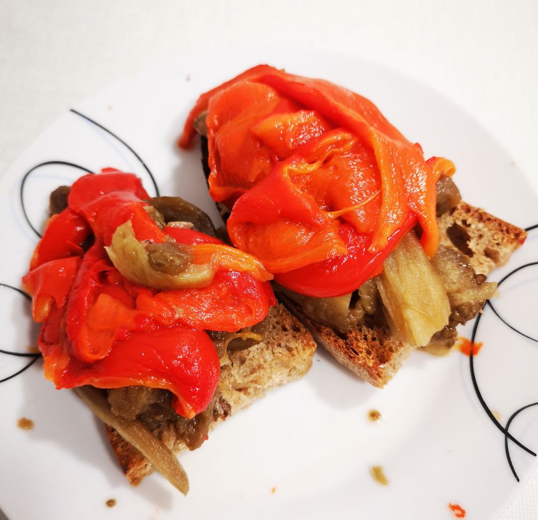 Tostada de escalivada Tostada de escalivada