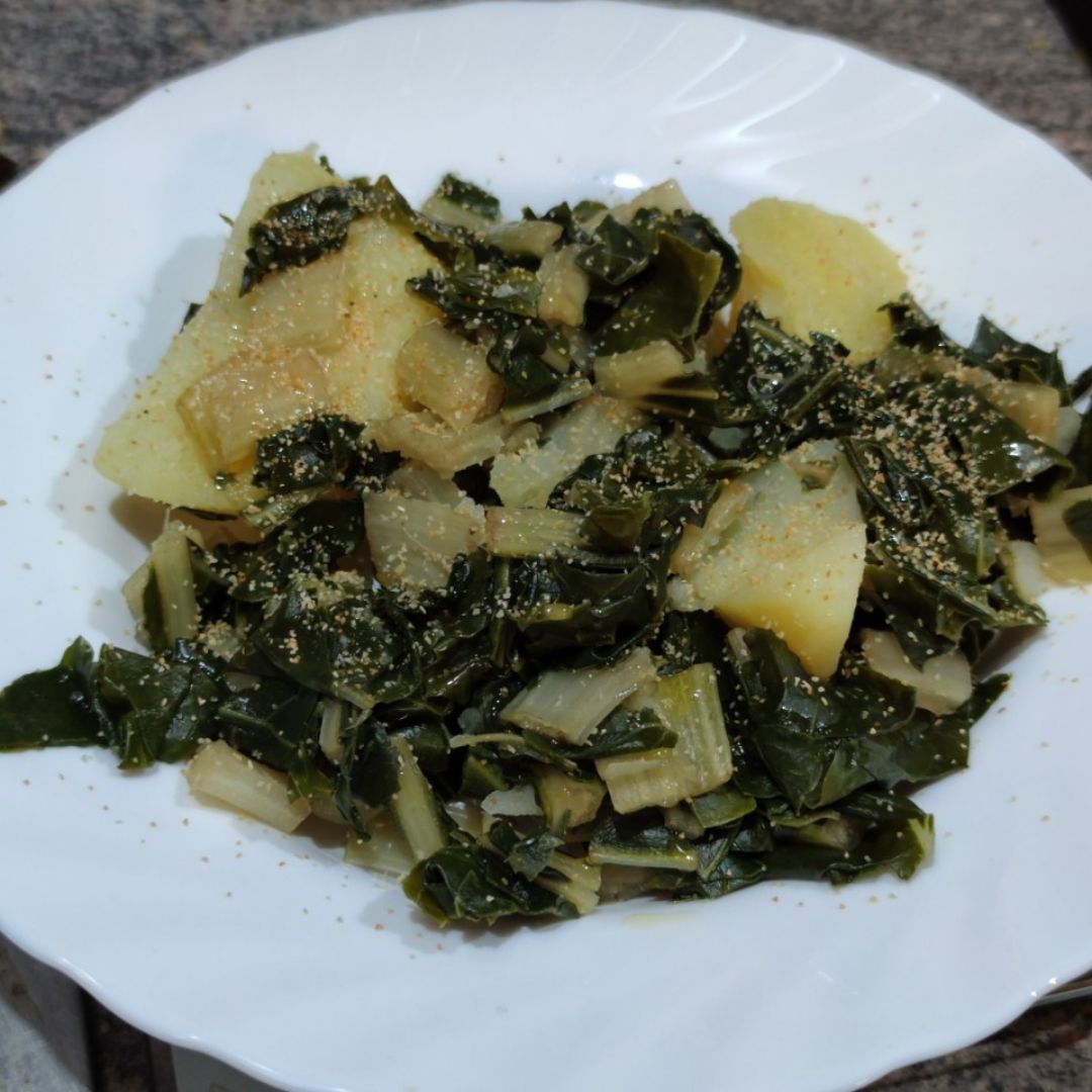 Acelgas con patata Acelgas con patata