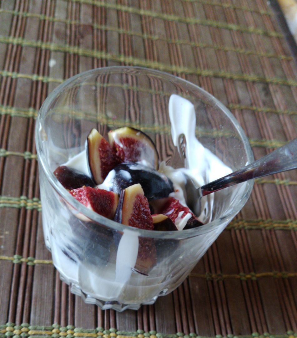Yogur con higos Yogur con higos