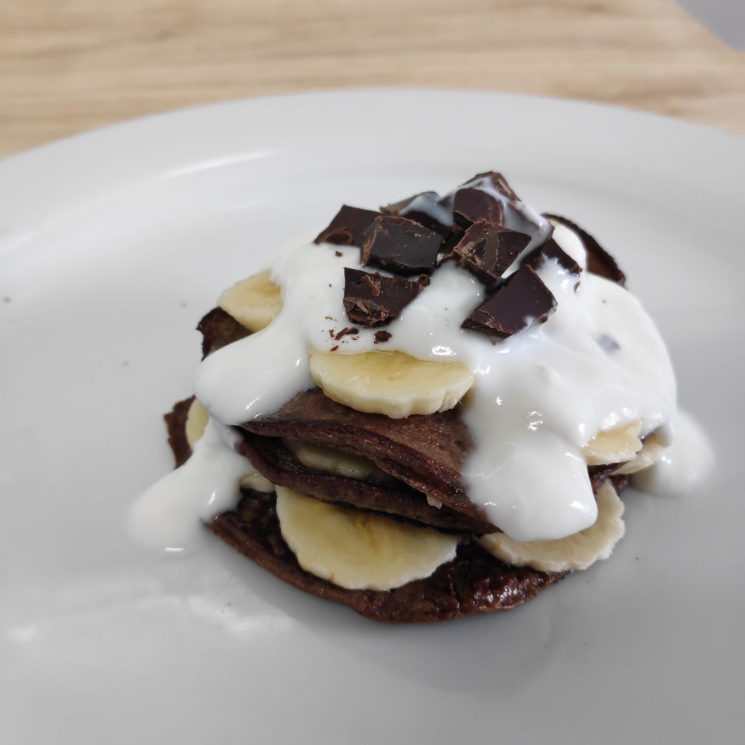 Tortitas de chocolate y plátano 🍫🍌 Tortitas de chocolate y plátano 🍫🍌