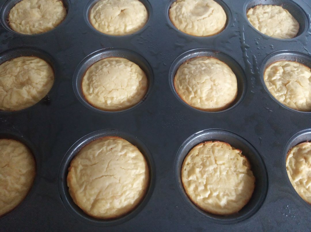 Flanes de manzana y queso batido Paso 3