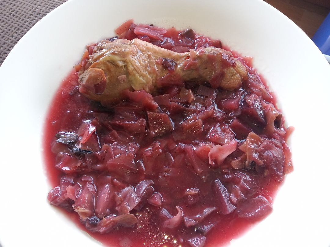 Guiso de remolacha col y pollo (opcional)