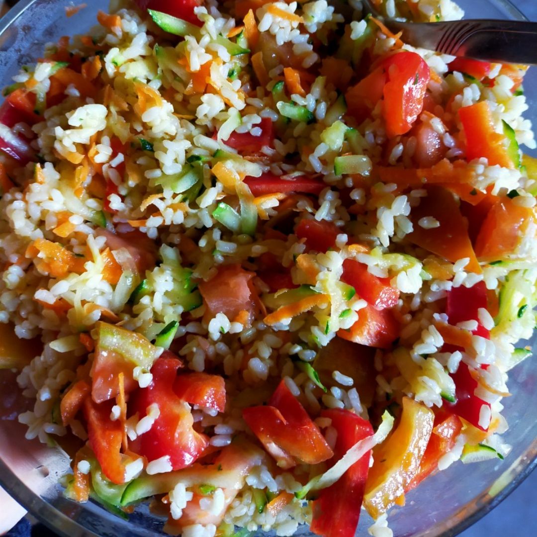 Ensalada fresca de arroz integral Ensalada fresca de arroz integral