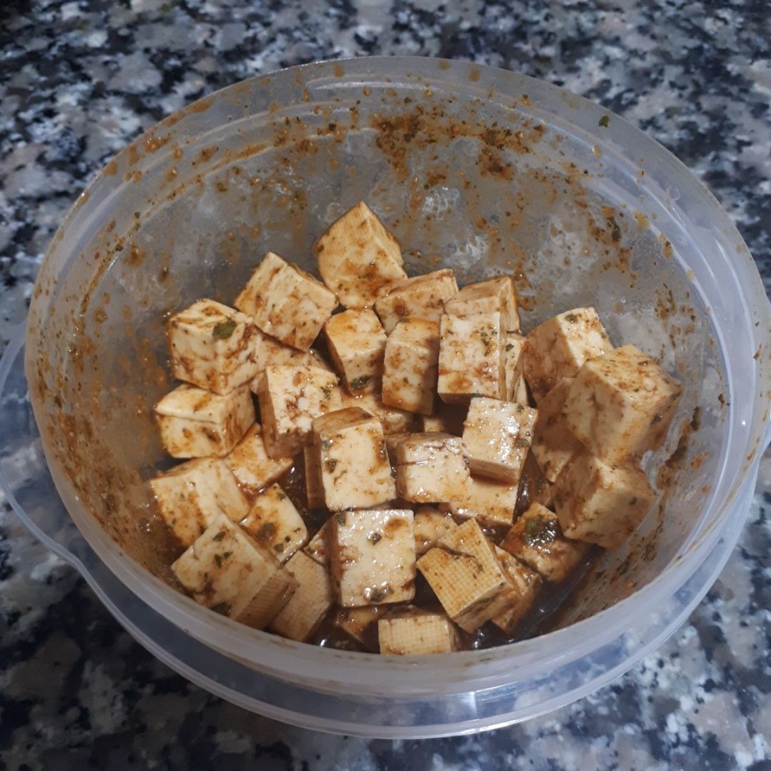 Brócoli con tofu especiado Paso 1 Brócoli con tofu especiado Paso 1