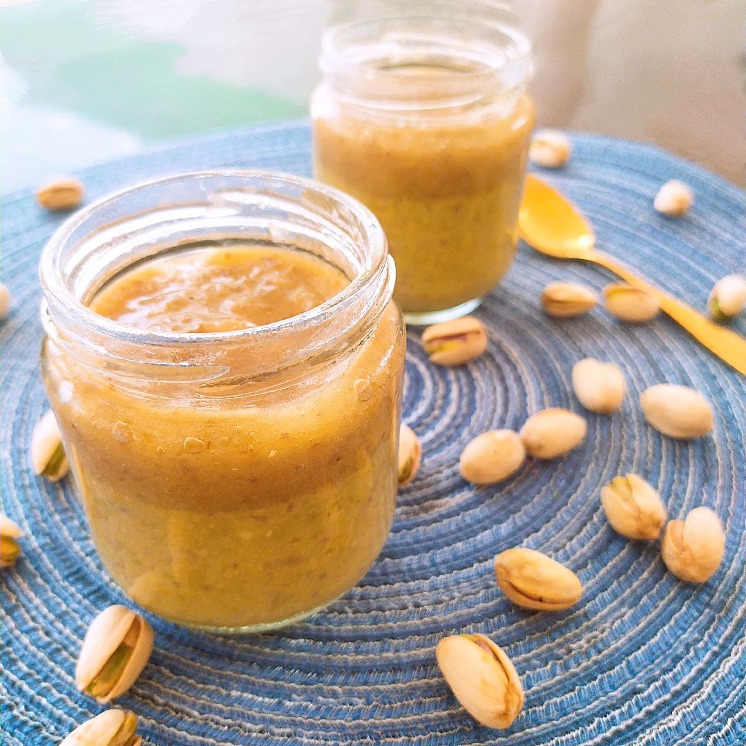 Helado de plátano y pistachos Helado de plátano y pistachos