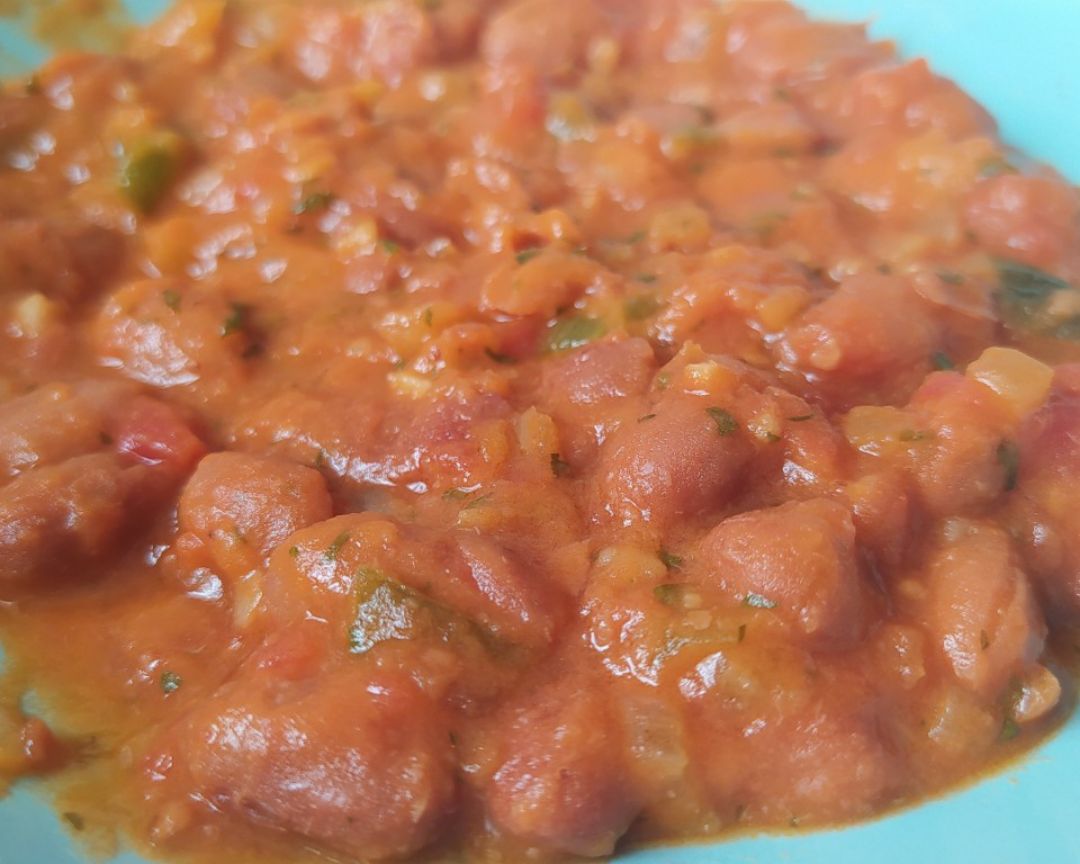 Alubias rojas a la marimorena Alubias rojas a la marimorena