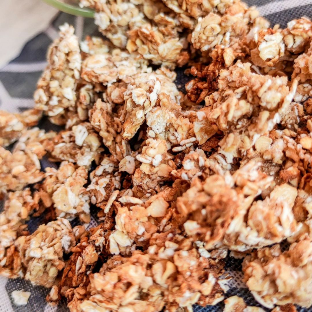 Granola de avena y plátano 🌾🍌 Granola de avena y plátano 🌾🍌