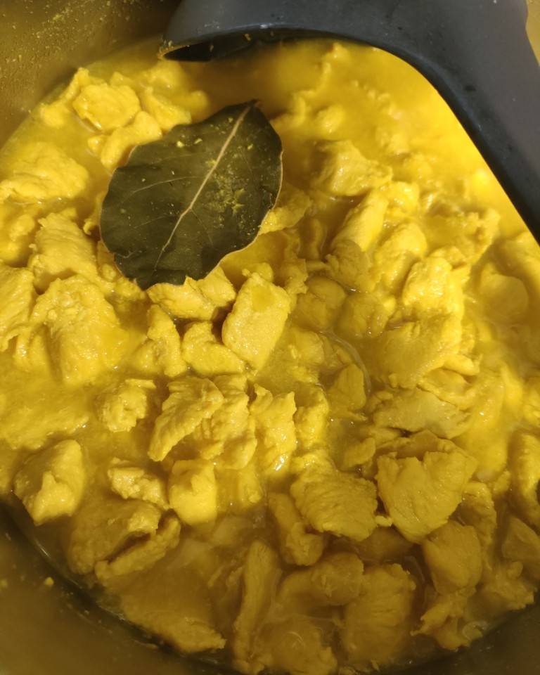 Pechuga de pollo en salsa Pechuga de pollo en salsa