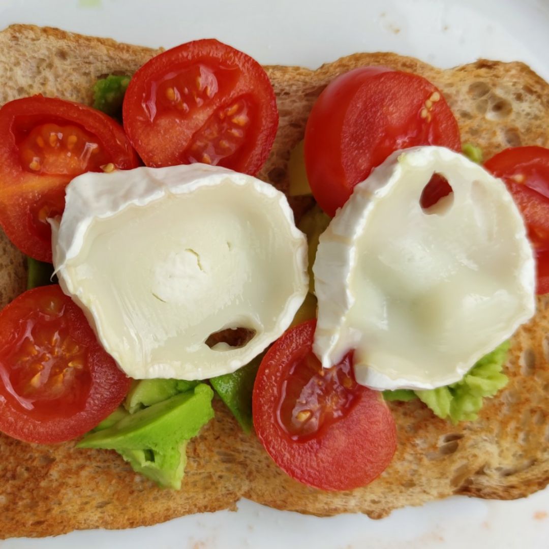 Tostada con queso de cabra