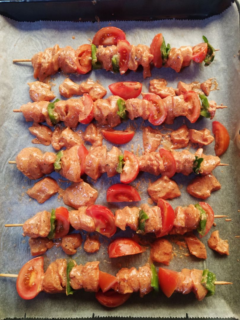 Tavuk şiş - brochetas de pollo turcas Paso 3 Tavuk şiş - brochetas de pollo turcas Paso 3