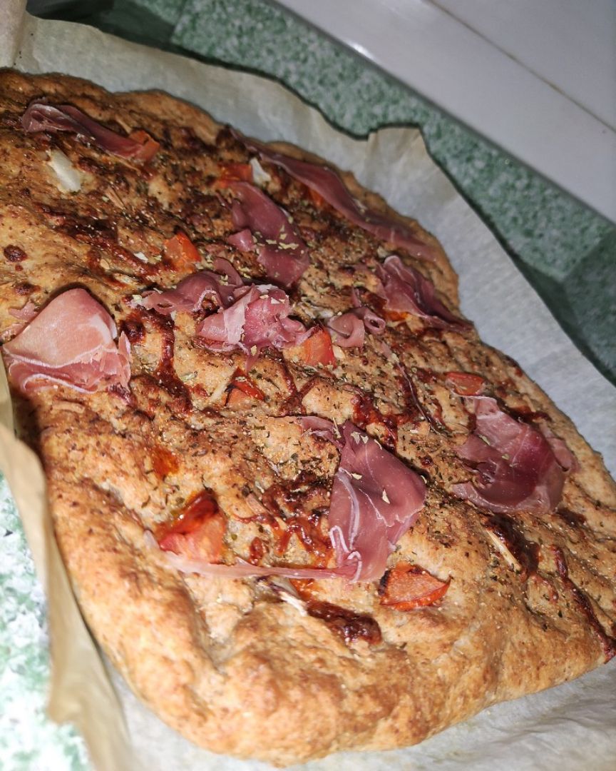 Focaccia de jamón. Focaccia de jamón.