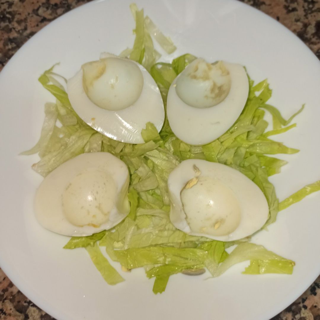 Huevos rellenos de atún y aguacate Paso 0 Huevos rellenos de atún y aguacate Paso 0