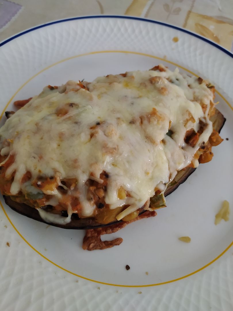 Berenjena rellena con atún Berenjena rellena con atún