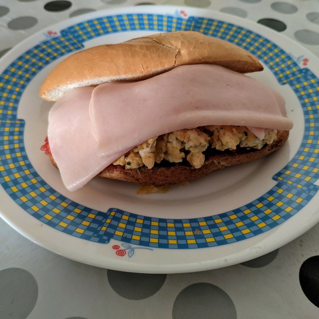 Bocadillo de pavo con huevo 🍳 Bocadillo de pavo con huevo 🍳