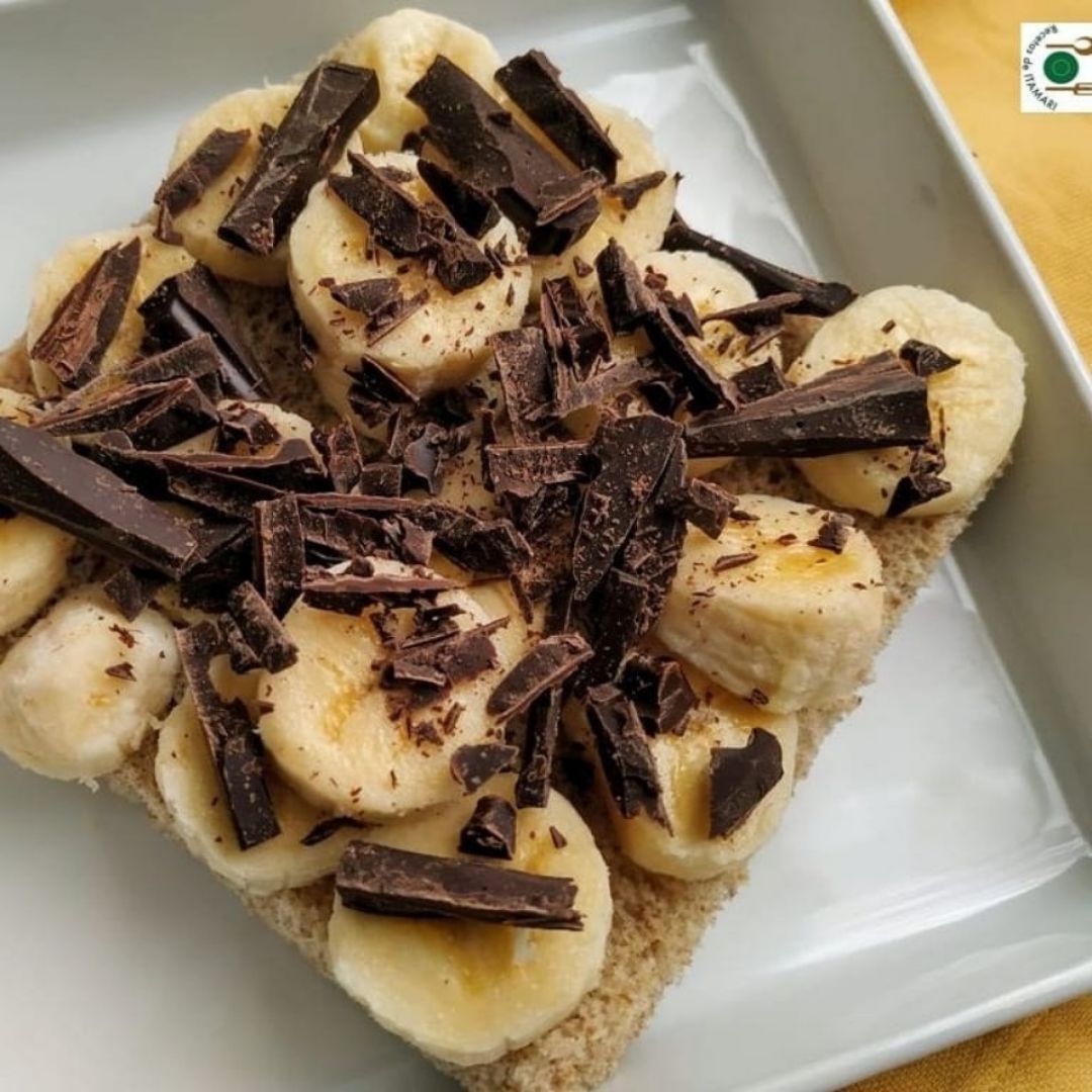 Sandwich caliente de plátano y chocolate Sandwich caliente de plátano y chocolate
