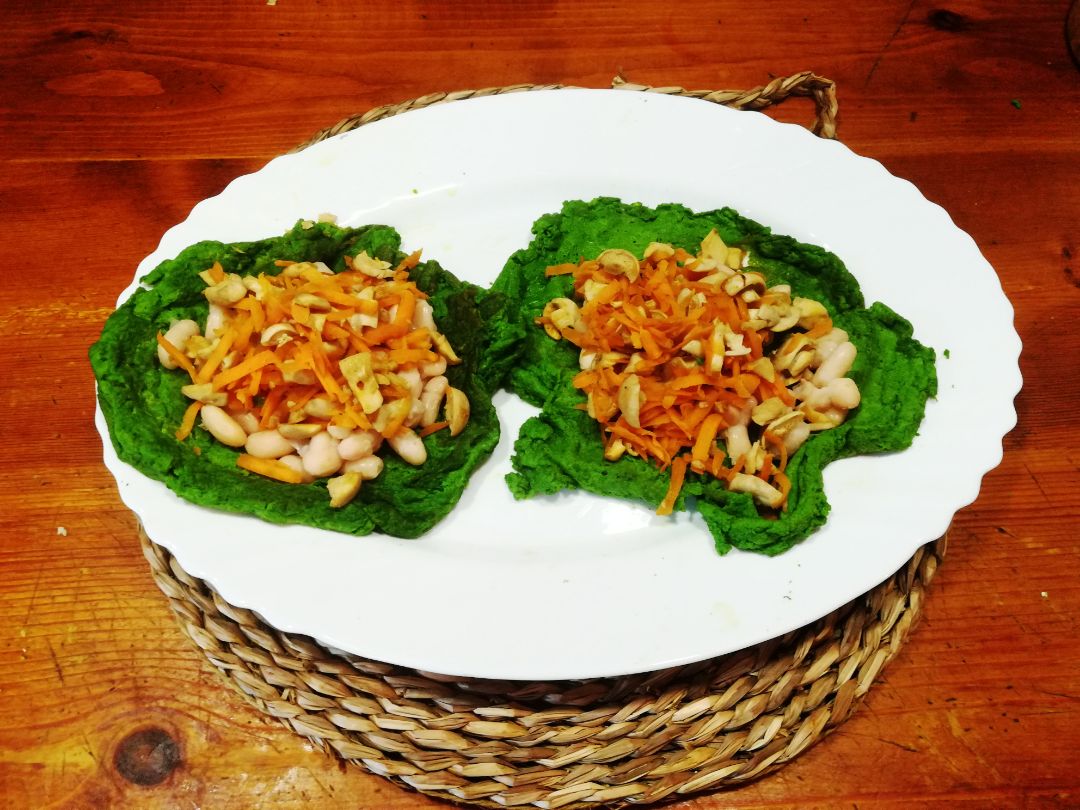 Wraps de espinaca veganos rellenos con salsa de setas Paso 4 Wraps de espinaca veganos rellenos con salsa de setas Paso 4
