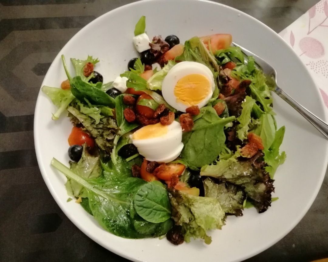 Ensalada de brotes tiernos Ensalada de brotes tiernos