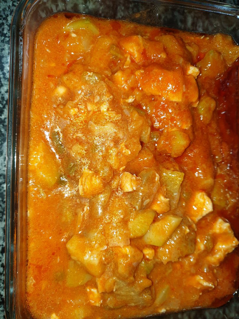 Pisto de verdura con trozos de pechuga de pollo Pisto de verdura con trozos de pechuga de pollo