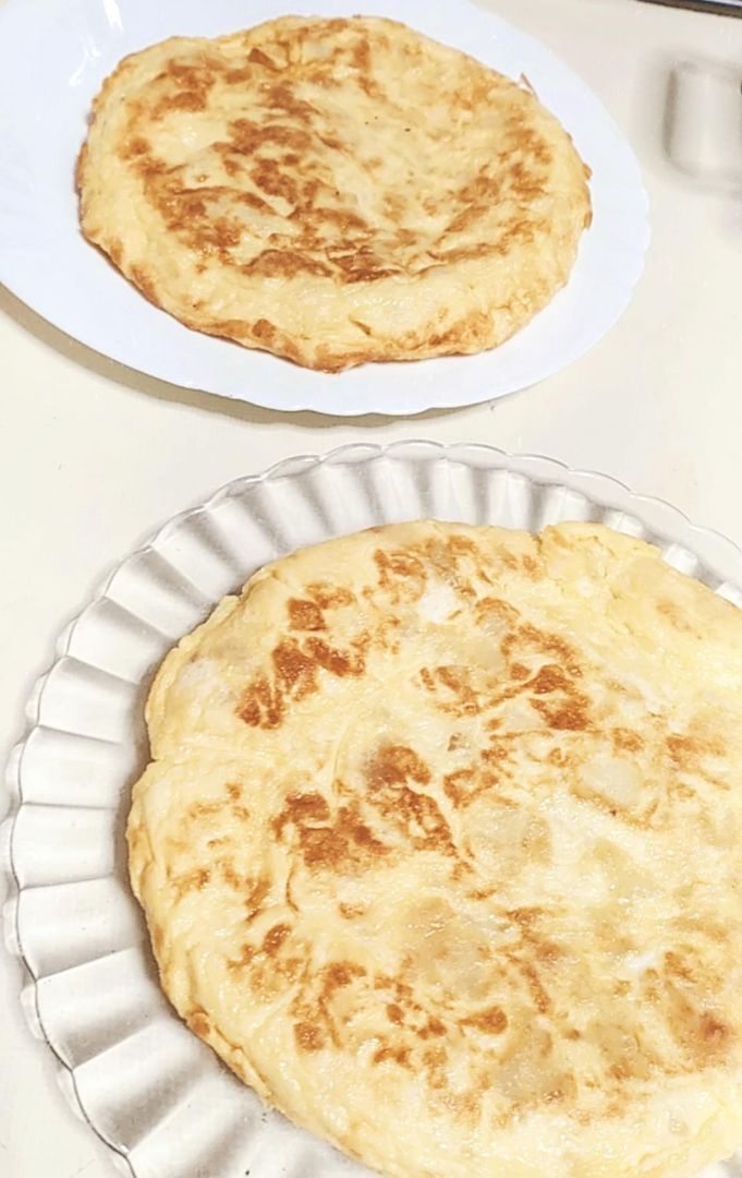 Tortilla de patata española (2) Tortilla de patata española (2)