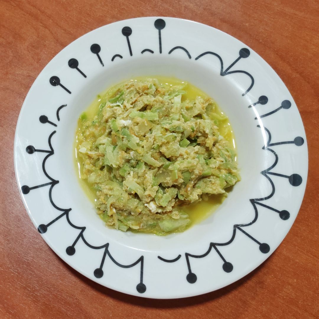 Noodles de calabacín con carbonara vegetal