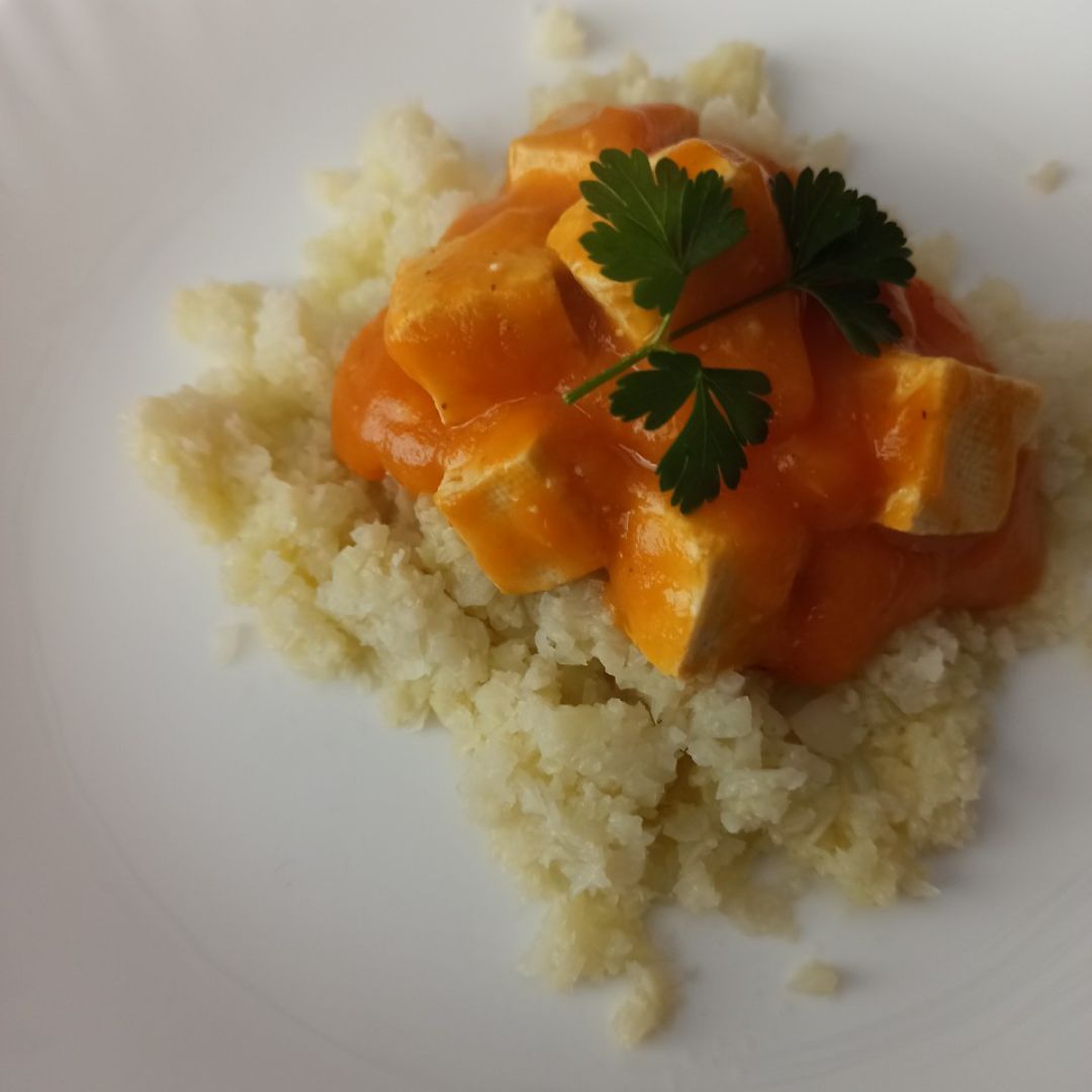 TOFU EN SALSA DE BONIATO TOFU EN SALSA DE BONIATO