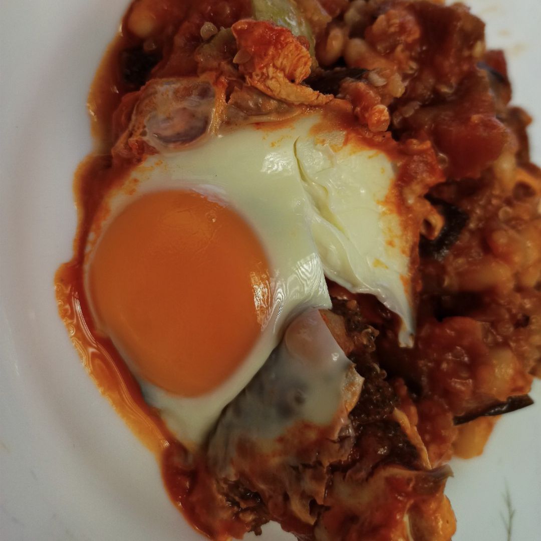 Mix de pisto, chili y quinoa