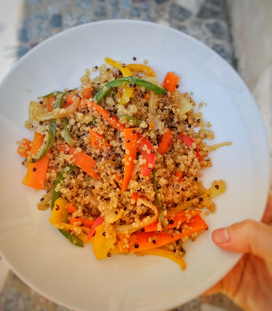 Wok de quinoa y verduras Wok de quinoa y verduras
