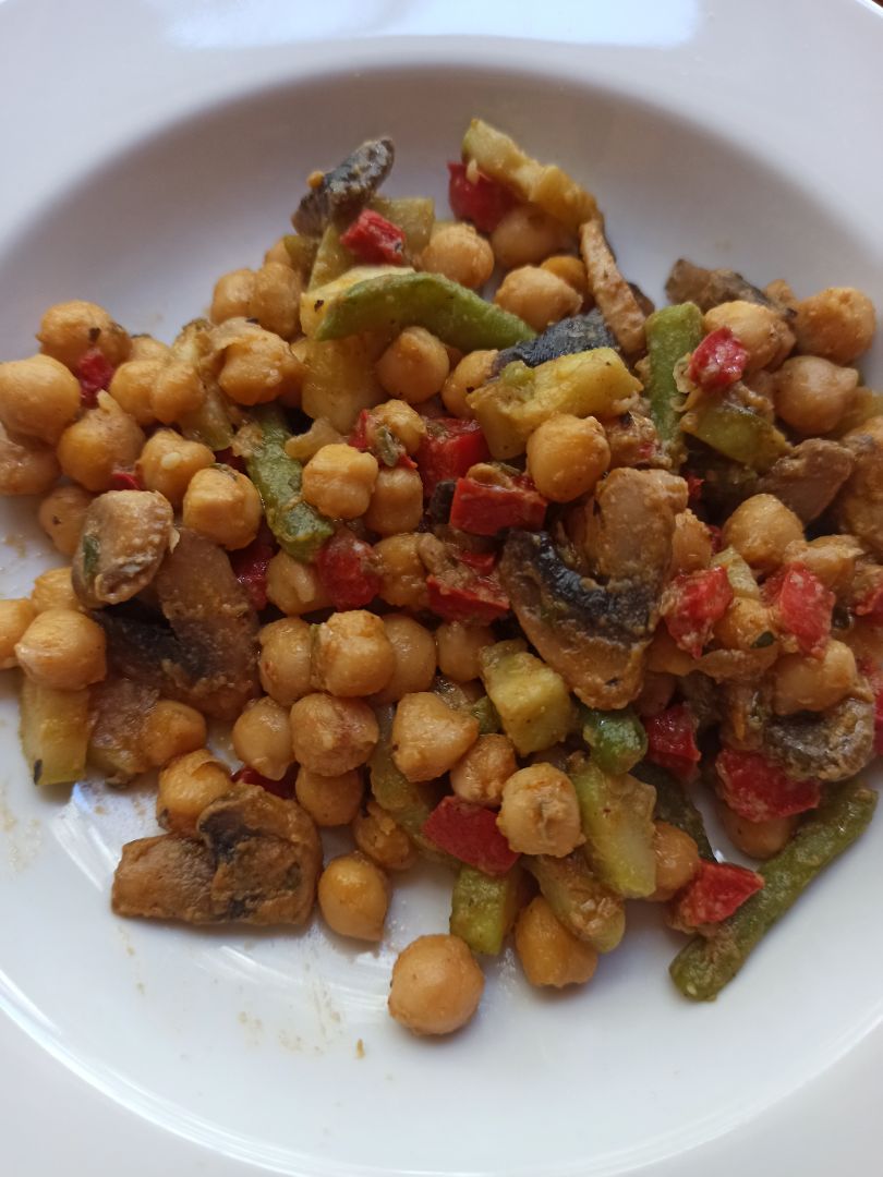 Garbanzos con verduras Garbanzos con verduras