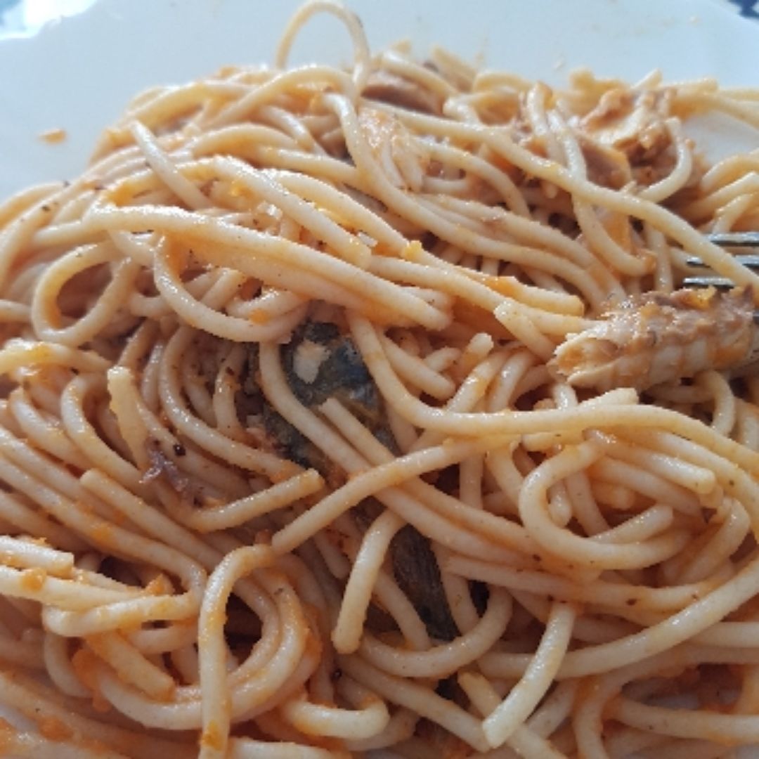 Espaguetis con caballa Espaguetis con caballa
