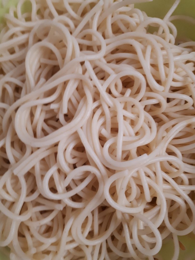 Espaguetis con salsa de espinacas y gambas Paso 5